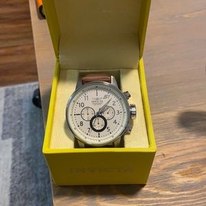 Invicta leather band watch 25724